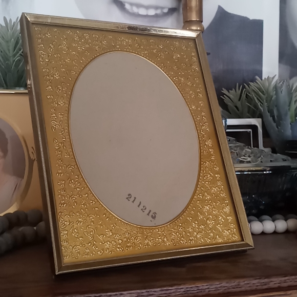 Antique Carr Picture Frame - Picture 2 of 4